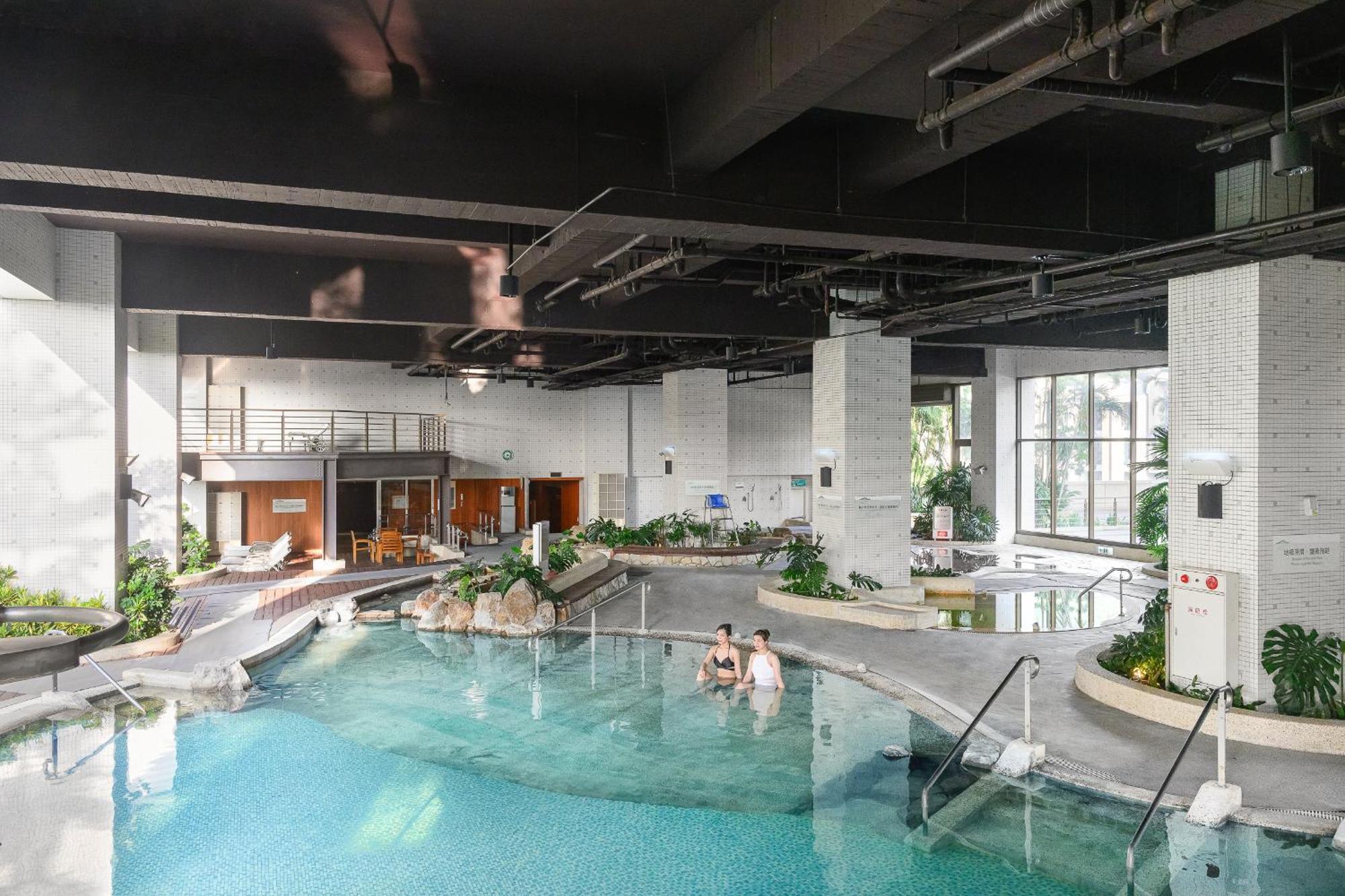 Evergreen Resort Hotel - Jiaosi Jiaoxi Bagian luar foto A modern onsen in Tokyo