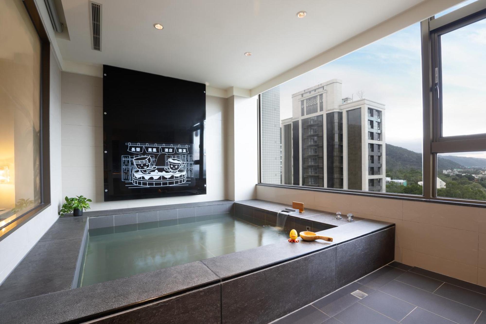 Evergreen Resort Hotel - Jiaosi Jiaoxi Bagian luar foto