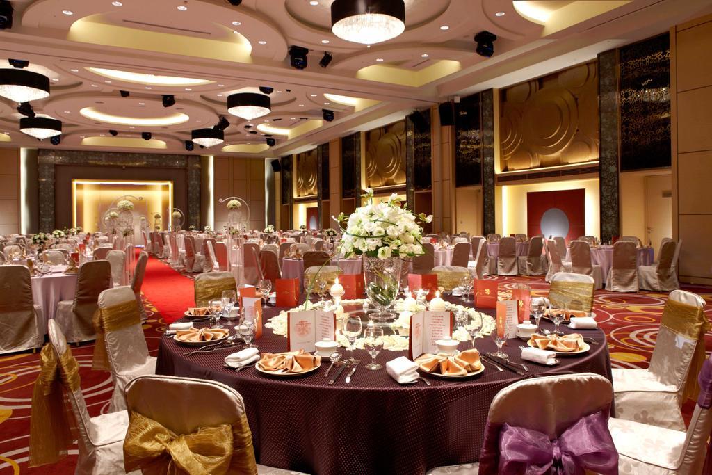 Evergreen Resort Hotel - Jiaosi Jiaoxi Bagian luar foto The ballroom at the Mandarin Oriental, Bangkok