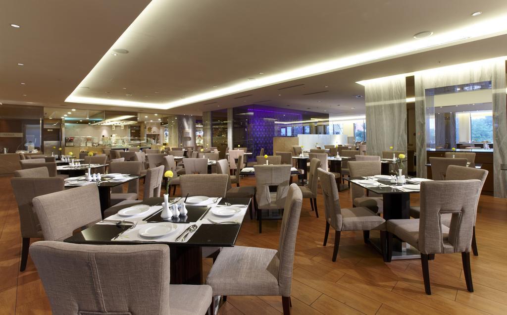 Evergreen Resort Hotel - Jiaosi Jiaoxi Bagian luar foto The restaurant